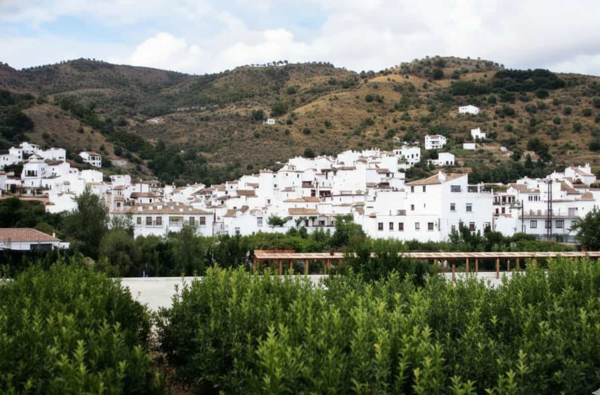Benamargosa, pueblo blanco agrícola del valle axárquico