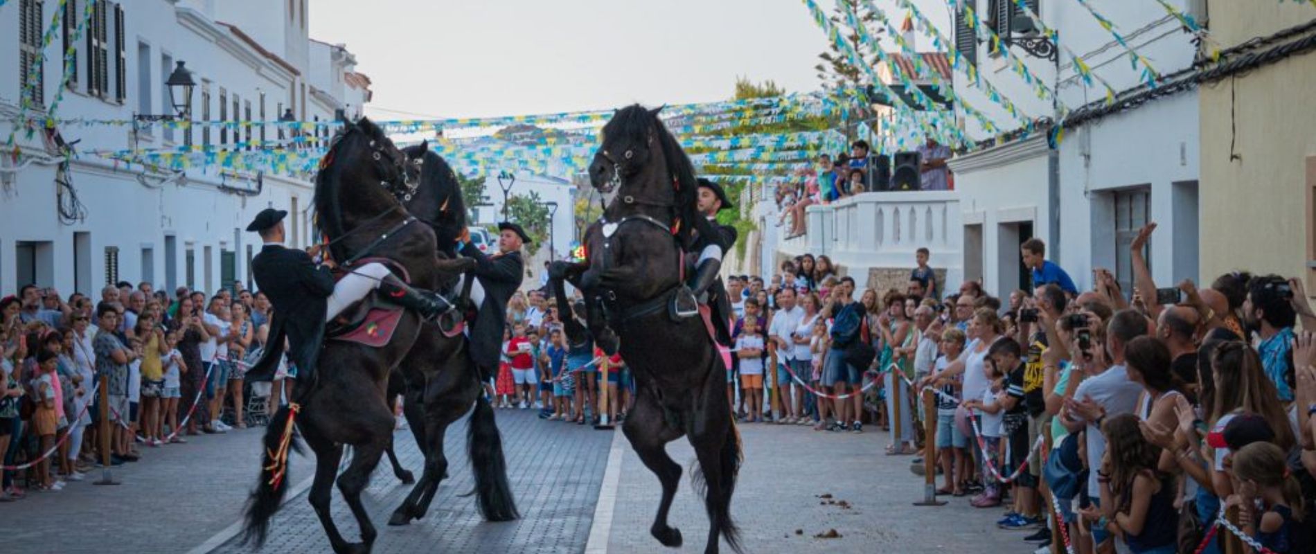 Sahagún y San Juan con el caballo, rito ecuestre con normas centenarias