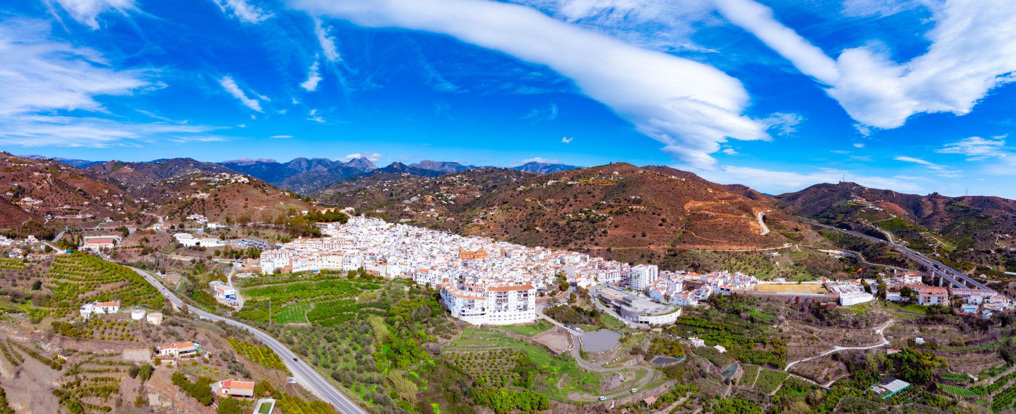 Torrox Pueblo, tradición blanca en la vertiente interior axárquica