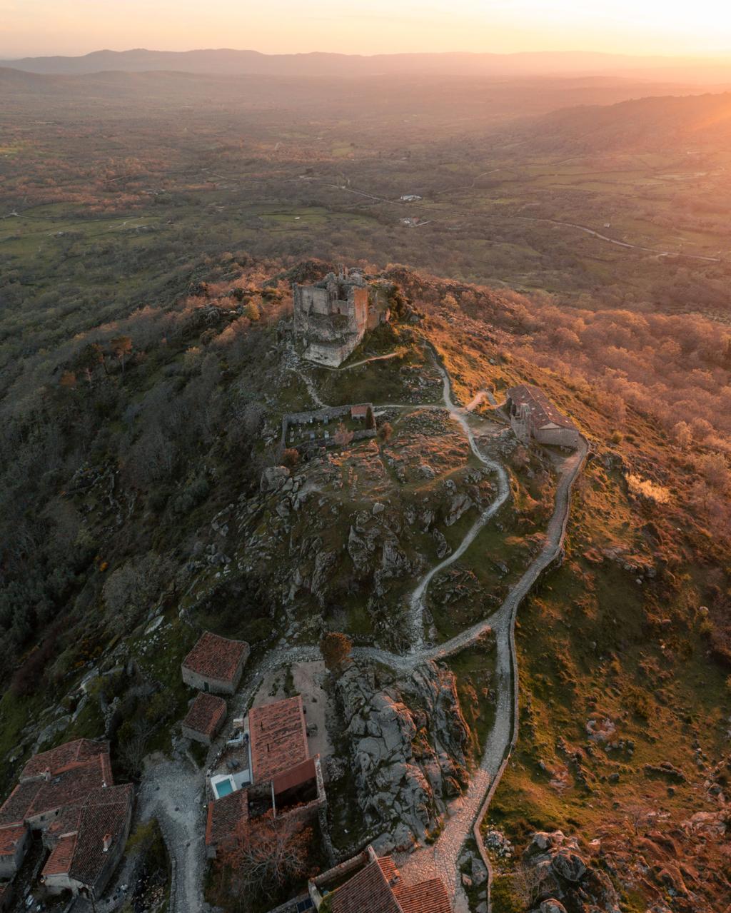 Trevejo, ruina habitada