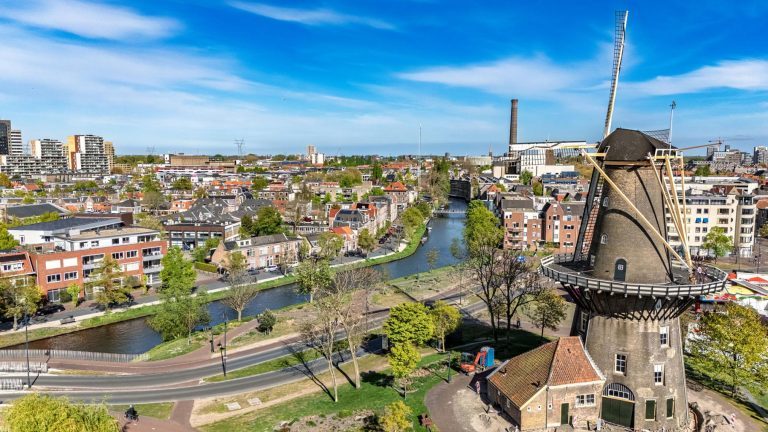 Leiden, la ciudad que respira entre canales