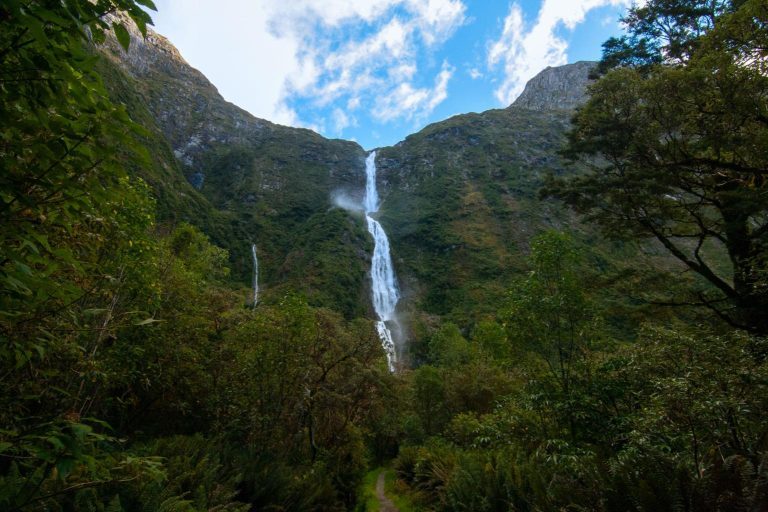 Sutherland Falls — Nueva Zelanda