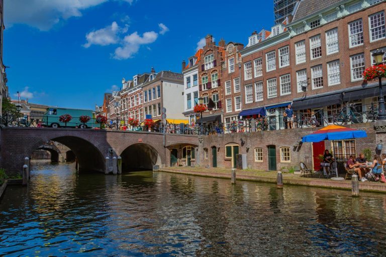 Utrecht, la ciudad que organiza su corazón con agua