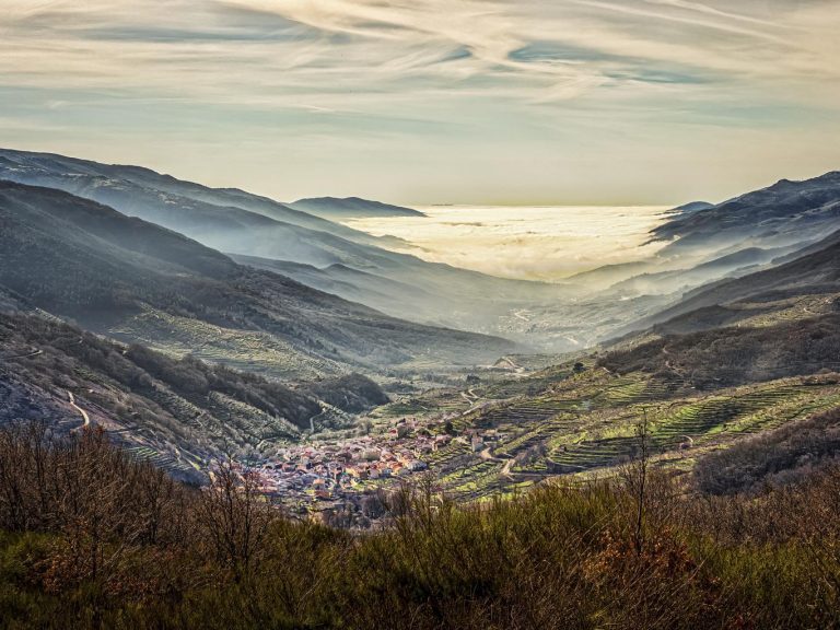 Valle de Gredos y Tormes, sierras, gargantas y pueblos de piedra en Castilla y León
